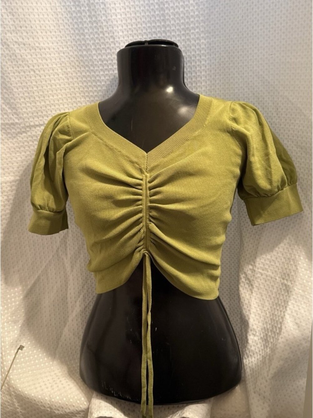 ONLY Crop Top Womens Size SMALL 4 Blouse Puff Sleeve V-Neck Runched Front Green
